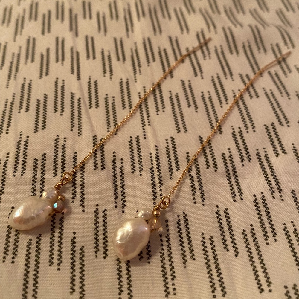 Pearl & gem threader earrings